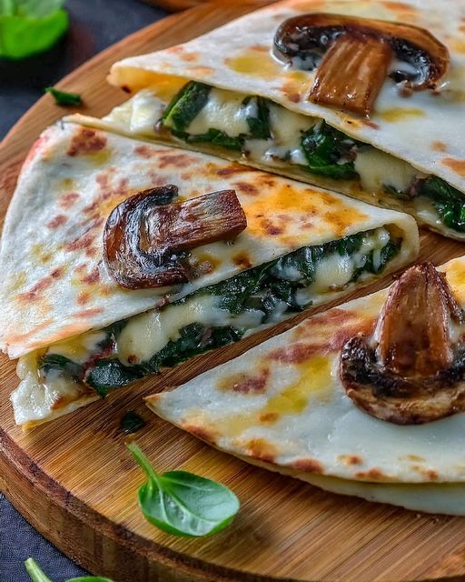 Baked Spinach Mushroom Quesadillas