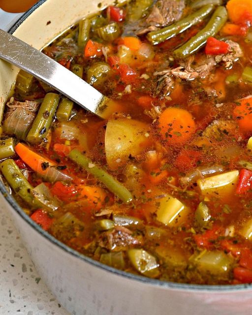 Best Ever Easy Vegetable Beef Soup