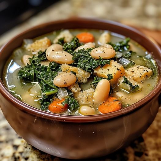 Tuscan White Bean and Kale Soup