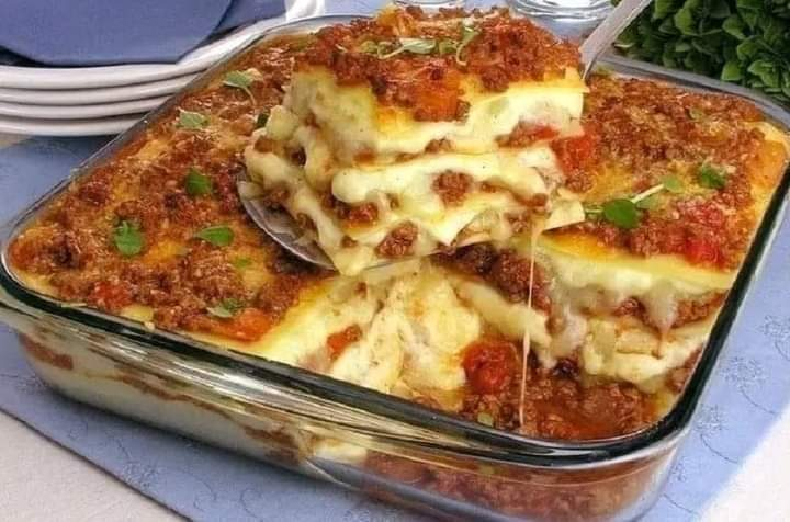 Classic Lasagna with Minced Meat: A Comfort Food Masterpiece